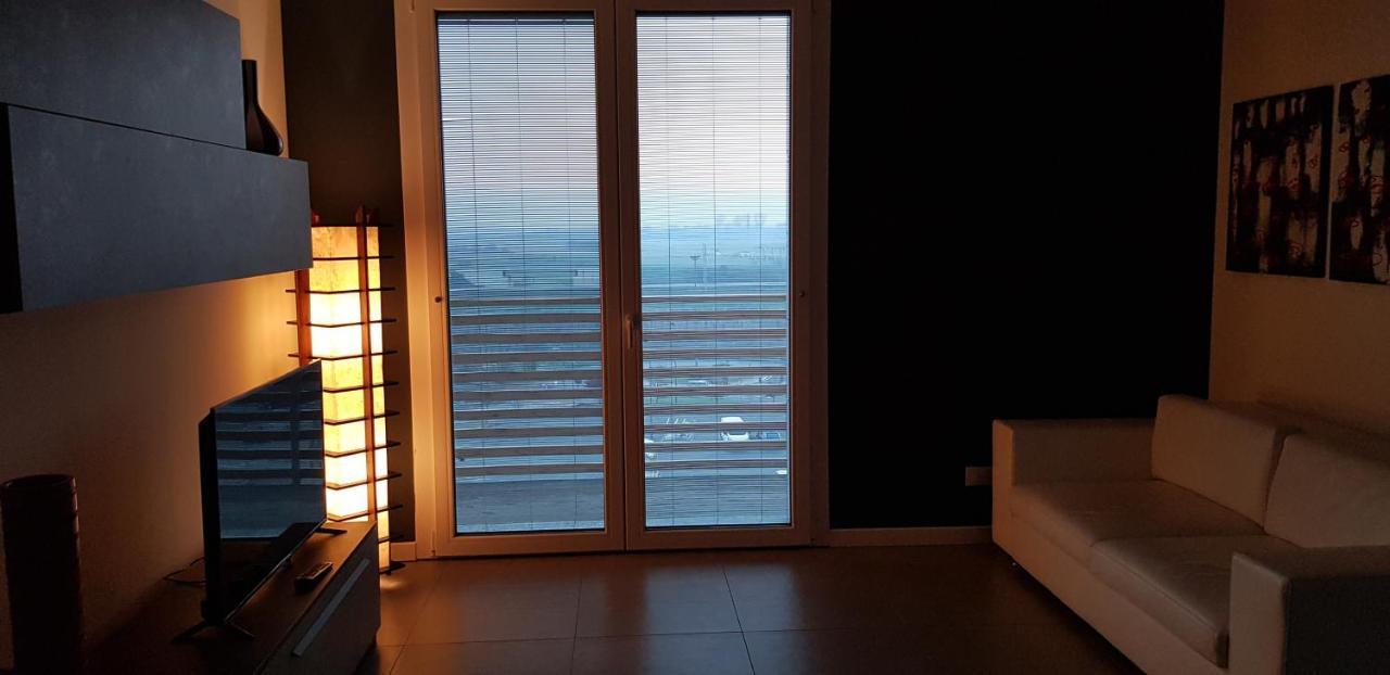 Condominio La Torre 2 Galliate Luaran gambar